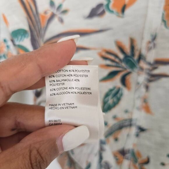 Free people We The Free T-Shirt Women's Medium Dreamed Of‎ You Lettuce Hem Top - Picture 8 of 10